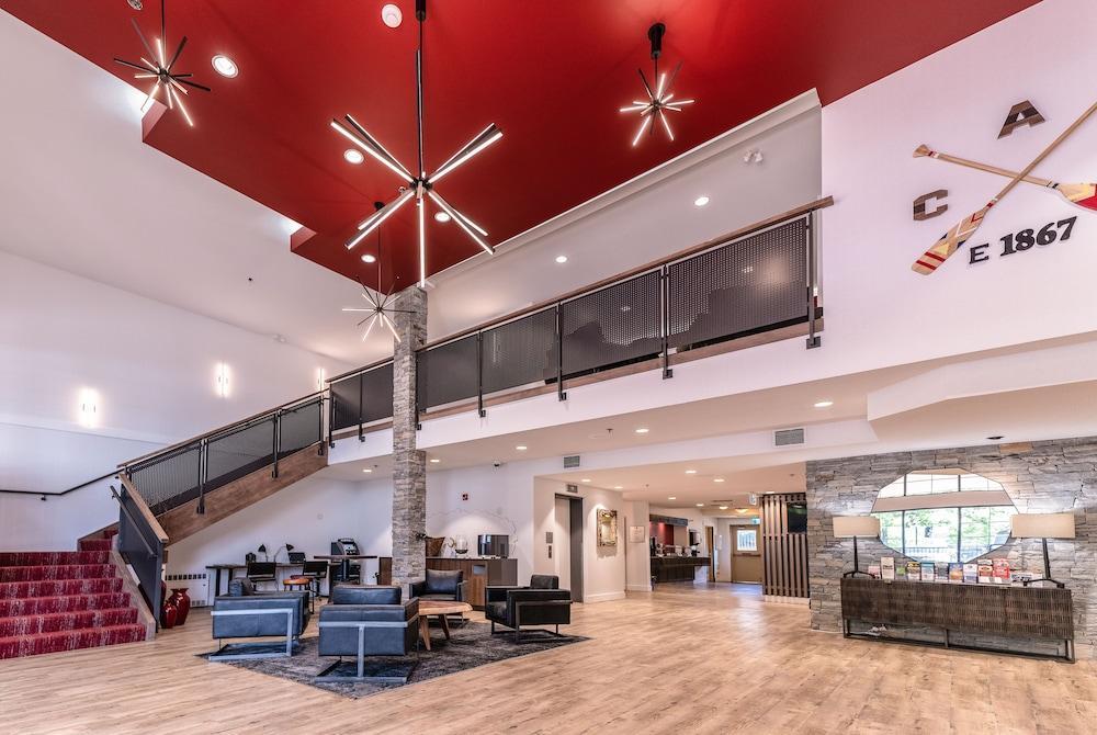 Hotel Kelowna & Conference Centre Extérieur photo